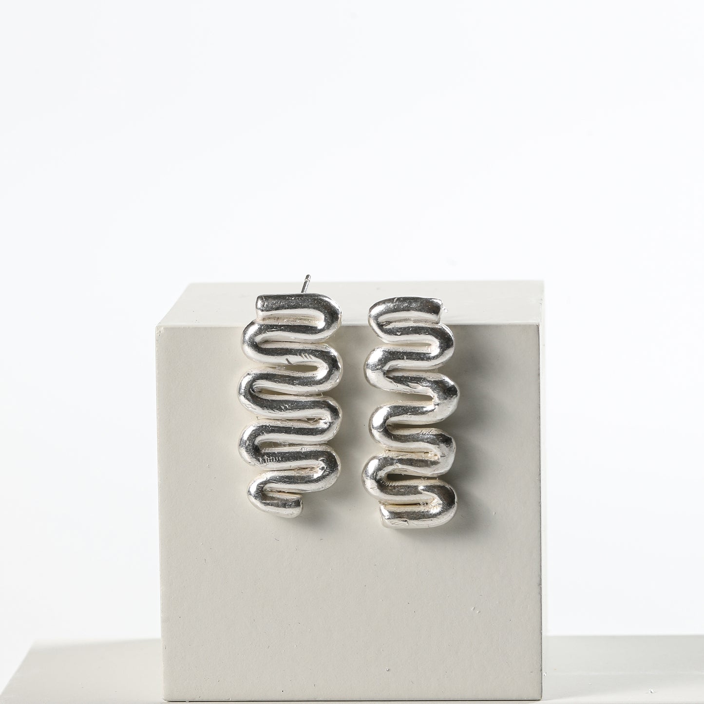 Ocnus Earrings